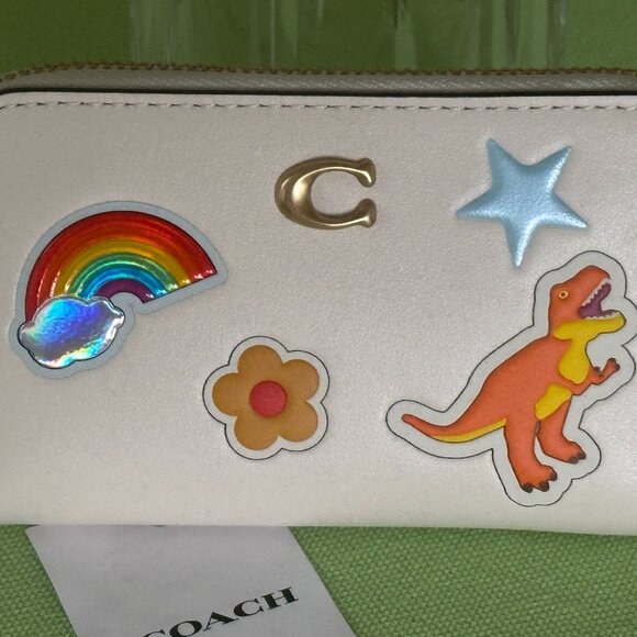 COACH SMALL ZIP AROUND CARD CASE WITH SKETCH PRINT:NWT CHALK/MULTI CCD21 - Picture 2 of 11